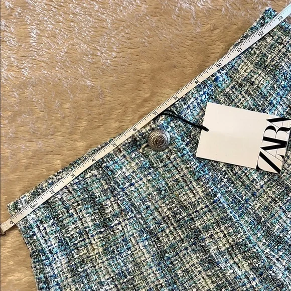 ZARA Tweed High Waist Shorts - Picture 5 of 9